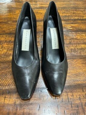 Bandolino Black Pointed Toe Leather Pumps